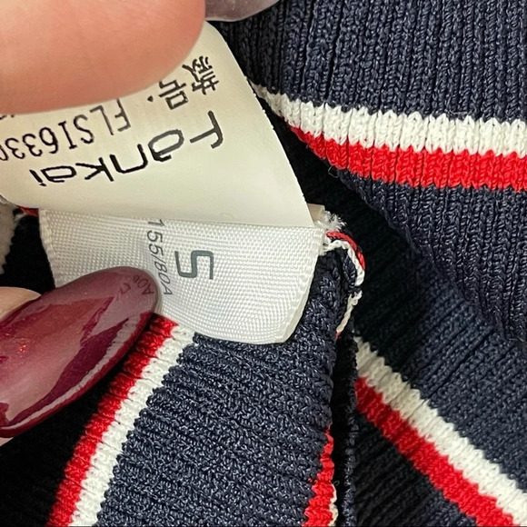 5/$20 Fankai striped halter cold shoulder S - Picture 4 of 5